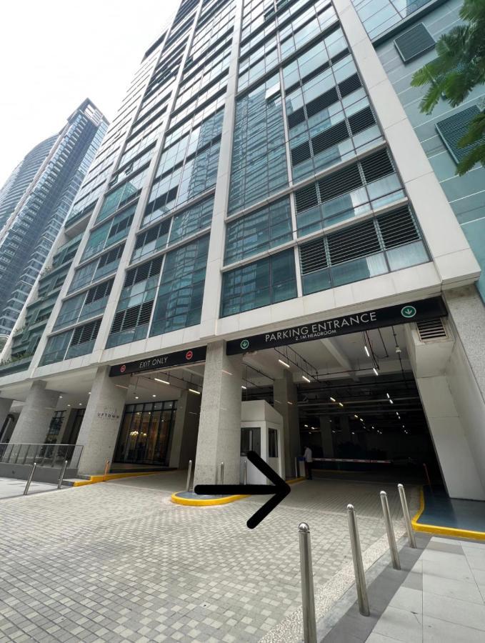 La Palazzo - Across Uptown Mall & Grand Hyatt Bgc Taguig Dış mekan fotoğraf